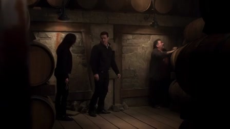 13-as raktár 4. évad 01. rész