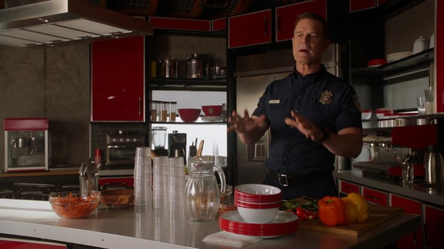 9-1-1 6. évad 13. rész