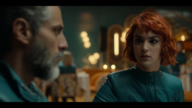 A luxusbunker 1. évad 01. rész