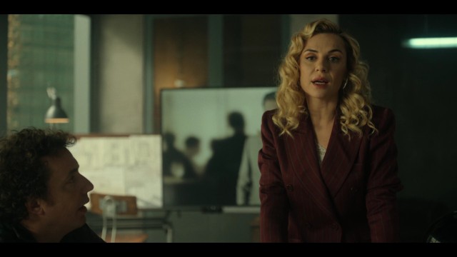 A luxusbunker 1. évad 08. rész