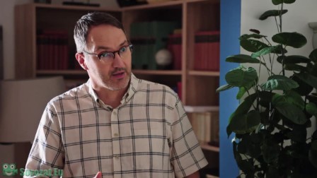 A szomszéd tehene 1. évad 53. rész