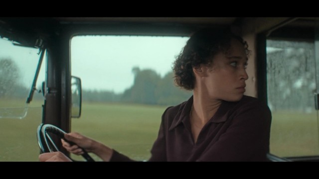 Agatha Christie: A Hét Számlap 1. évad 03. rész