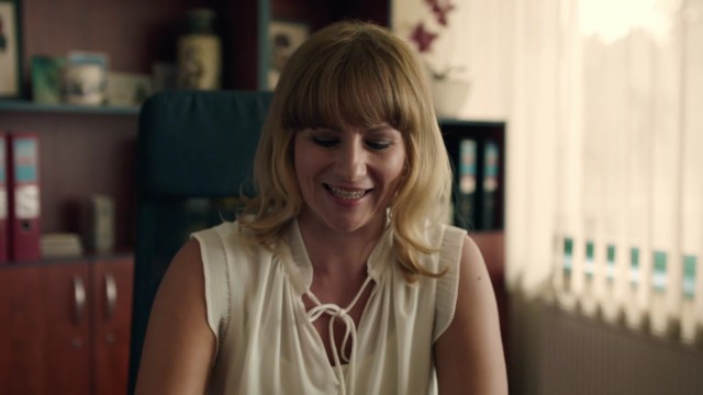 Bróker Marcsi 1. évad 01. rész