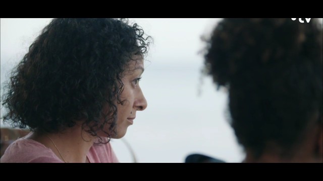 Bűntények a pálmák alatt 1. évad 09. rész