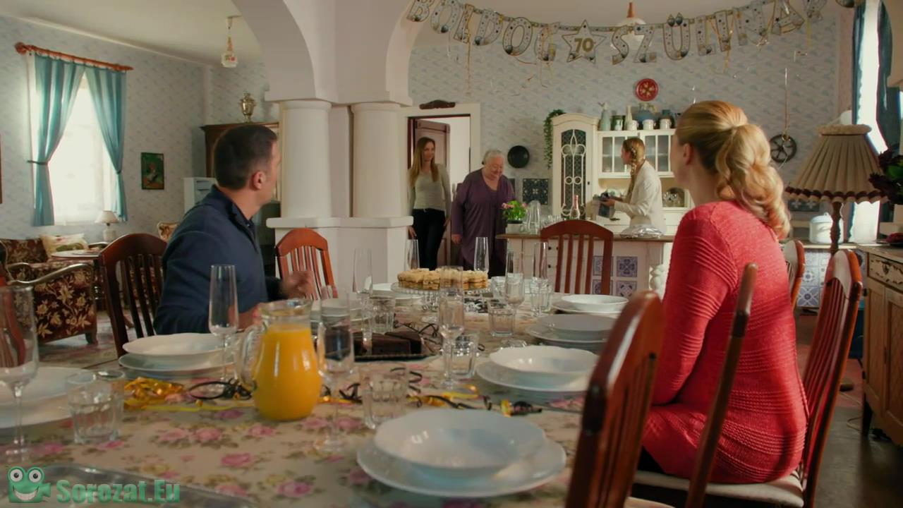 Keresztanyu 4. évad 01. rész