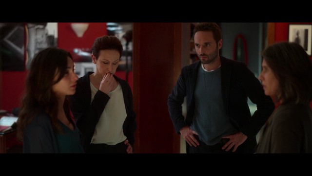 Sara - Nő az árnyékban 1. évad 01. rész