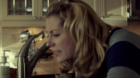 Sötét árvák 1. évad 10. rész