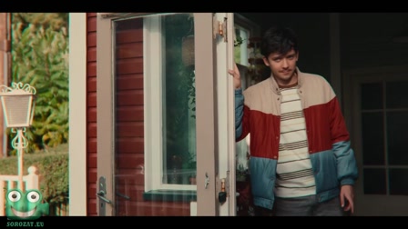 Szexoktatás 3. évad 01. rész