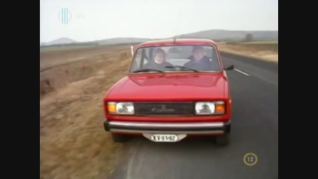 Szomszédok 4. évad 01. rész