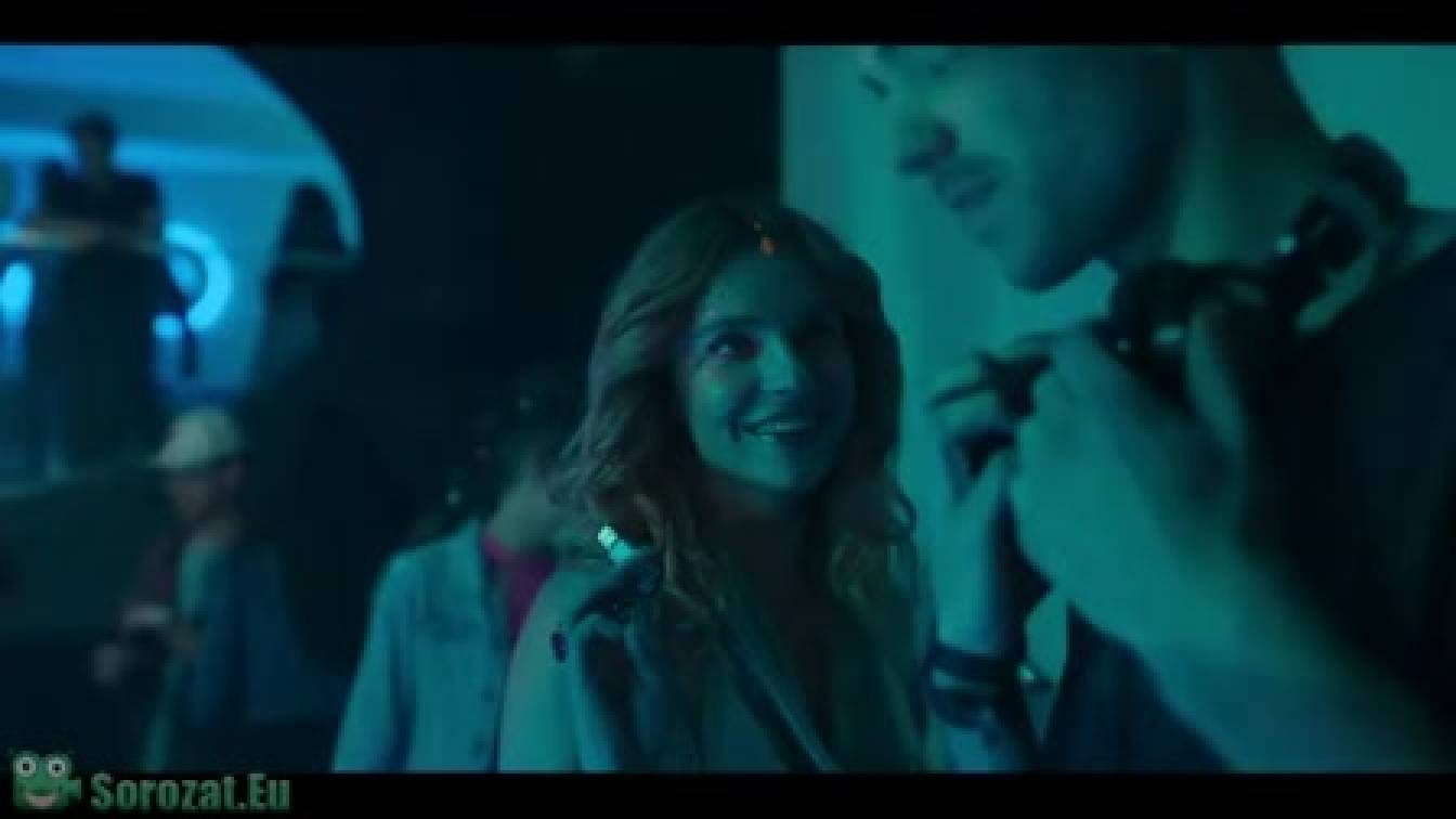 Egy lány és egy űrhajós 1. évad 01. rész