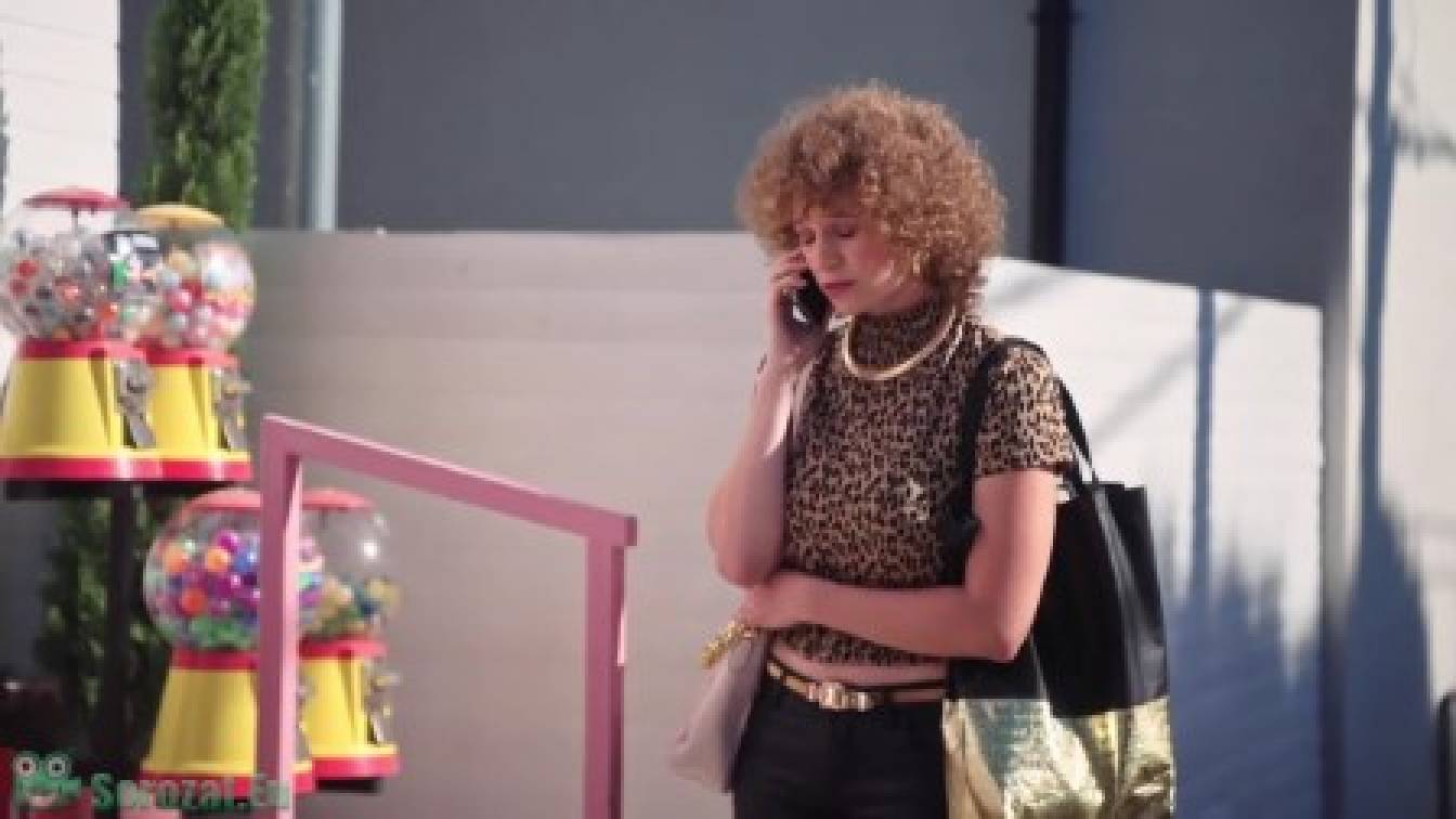 A szomszéd tehene 1. évad 28. rész