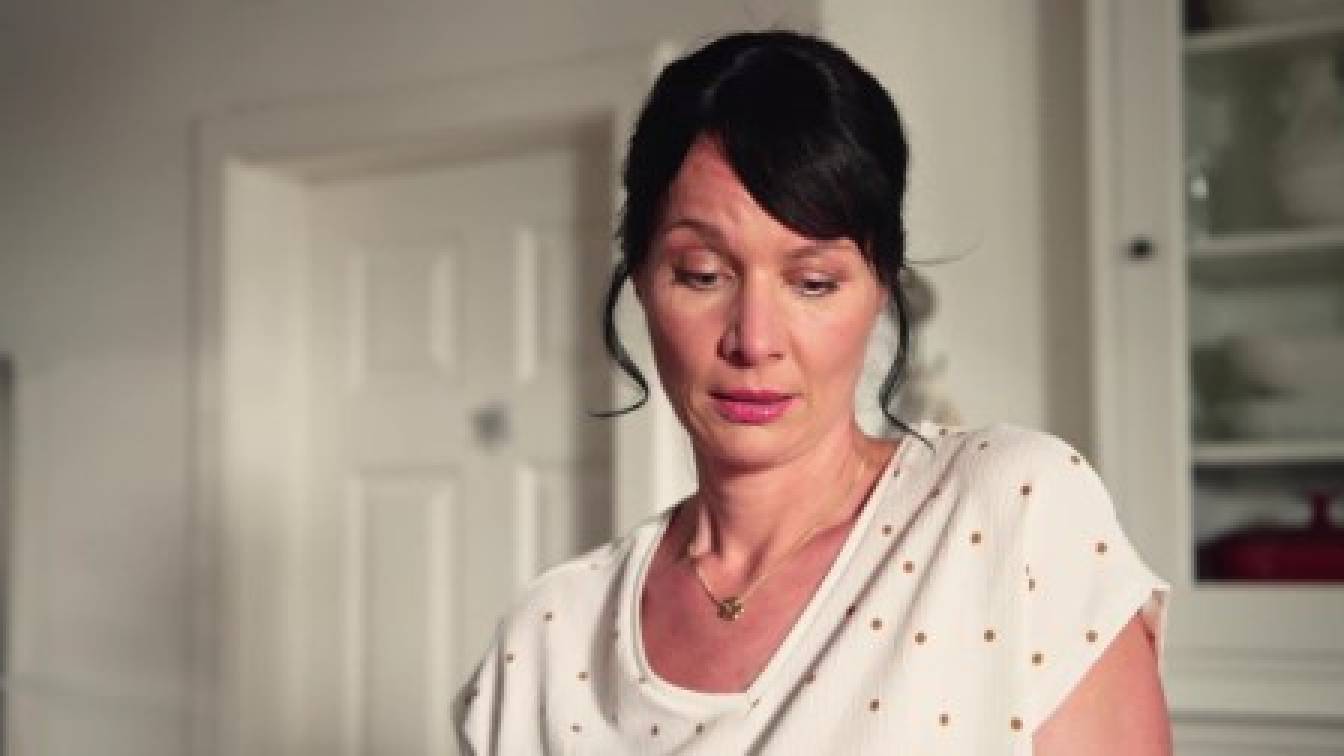 A szomszéd tehene 1. évad 33. rész