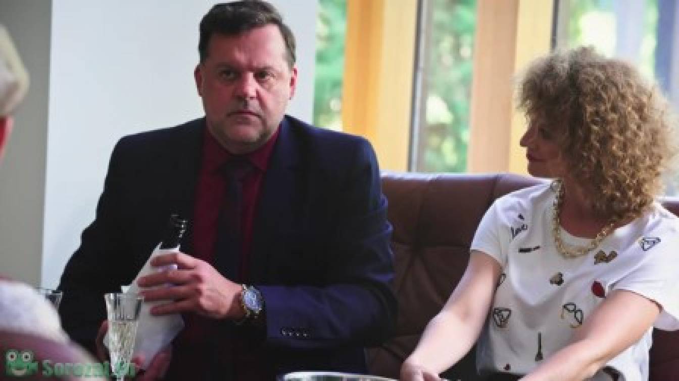 A szomszéd tehene 1. évad 34. rész