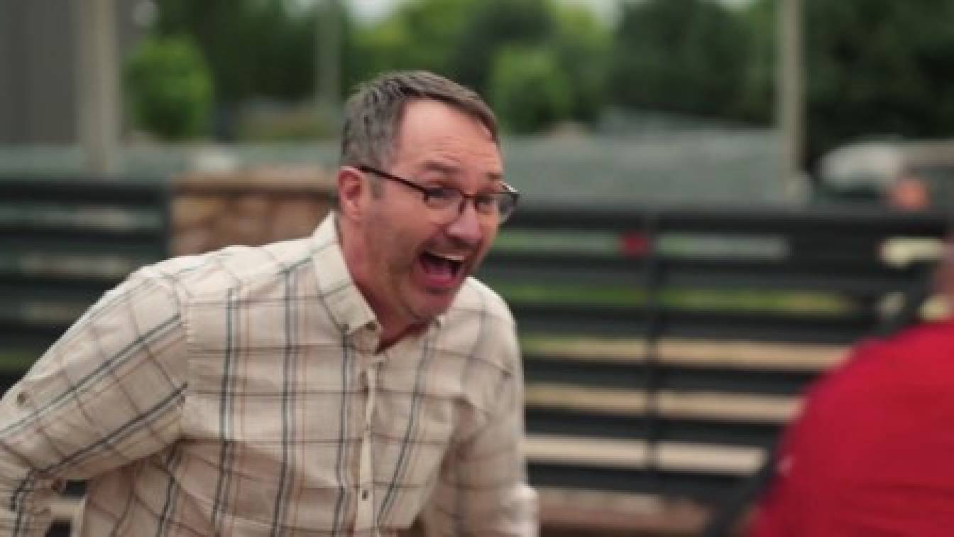 A szomszéd tehene 1. évad 37. rész