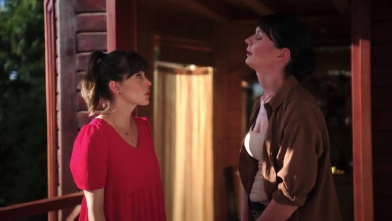 A szomszéd tehene 1. évad 45. rész