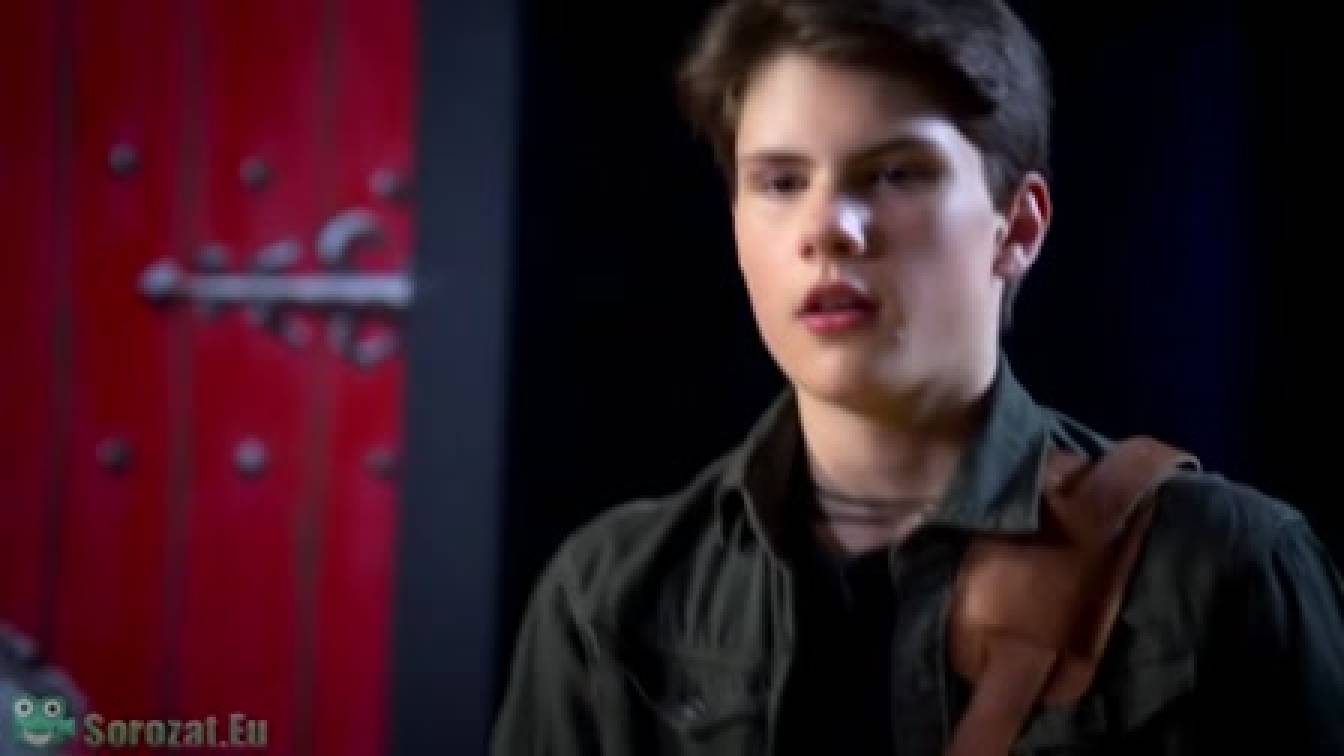 Vámpírként ébredtem 1. évad 02. rész