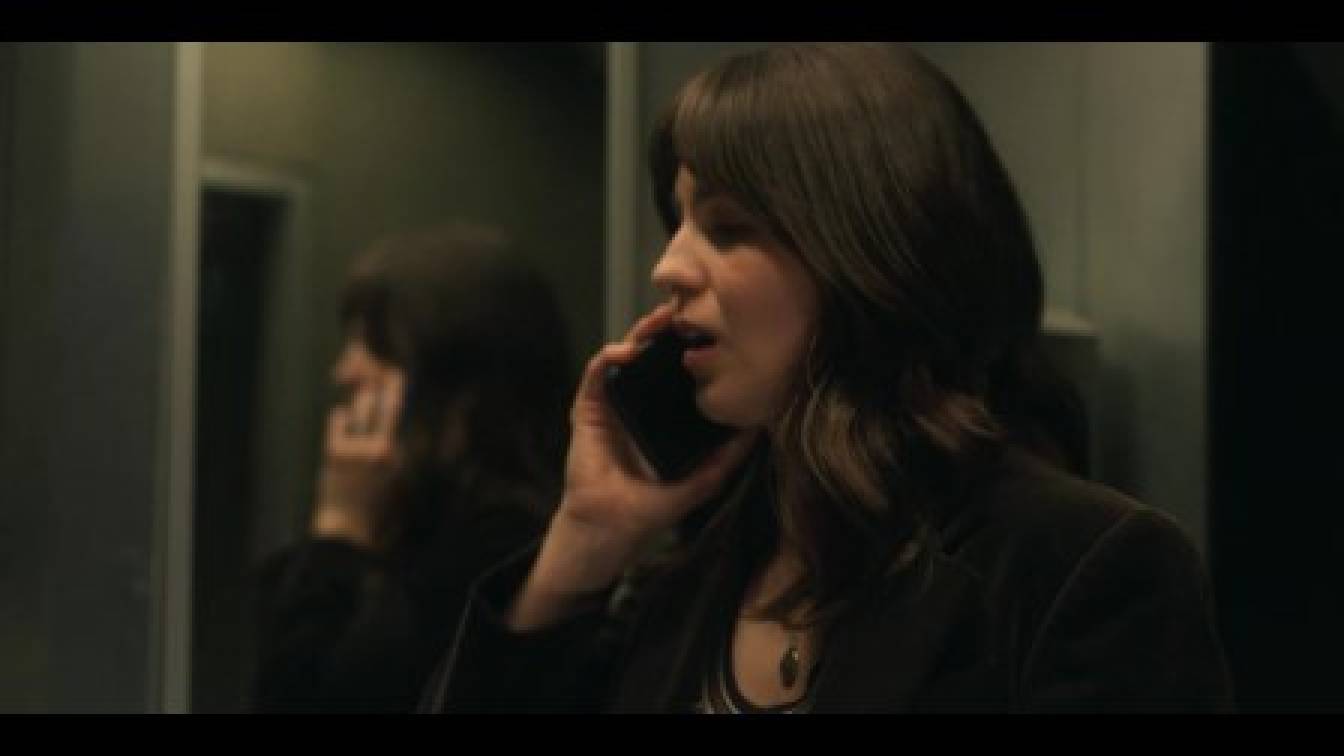 Lányok a buszon 1. évad 04. rész