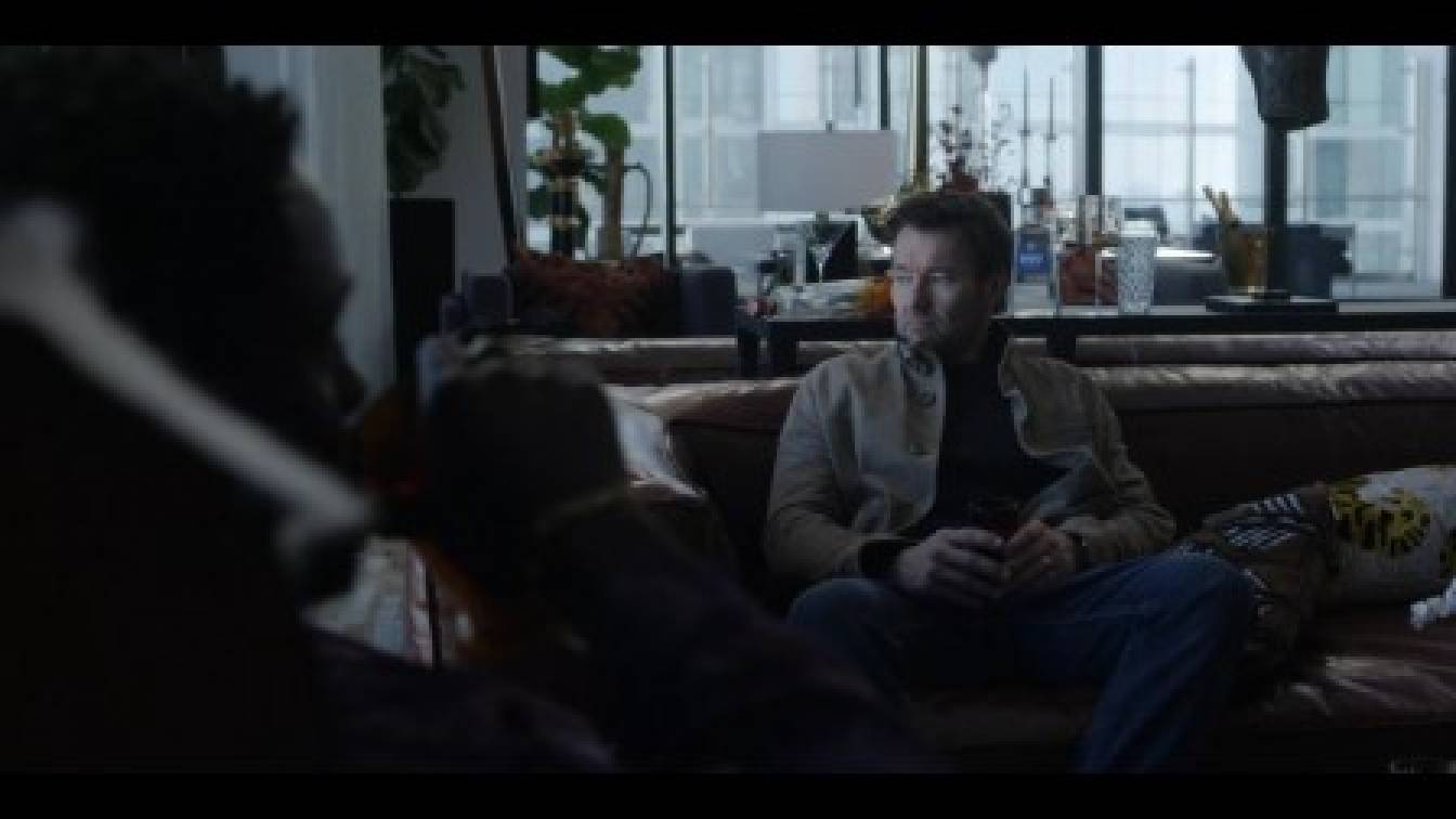 Sötét anyag 1. évad 04. rész