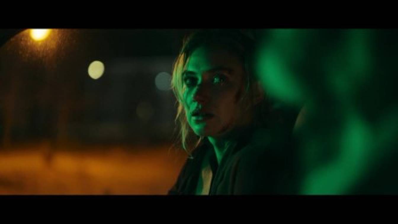 Odakinn 2. évad 01. rész