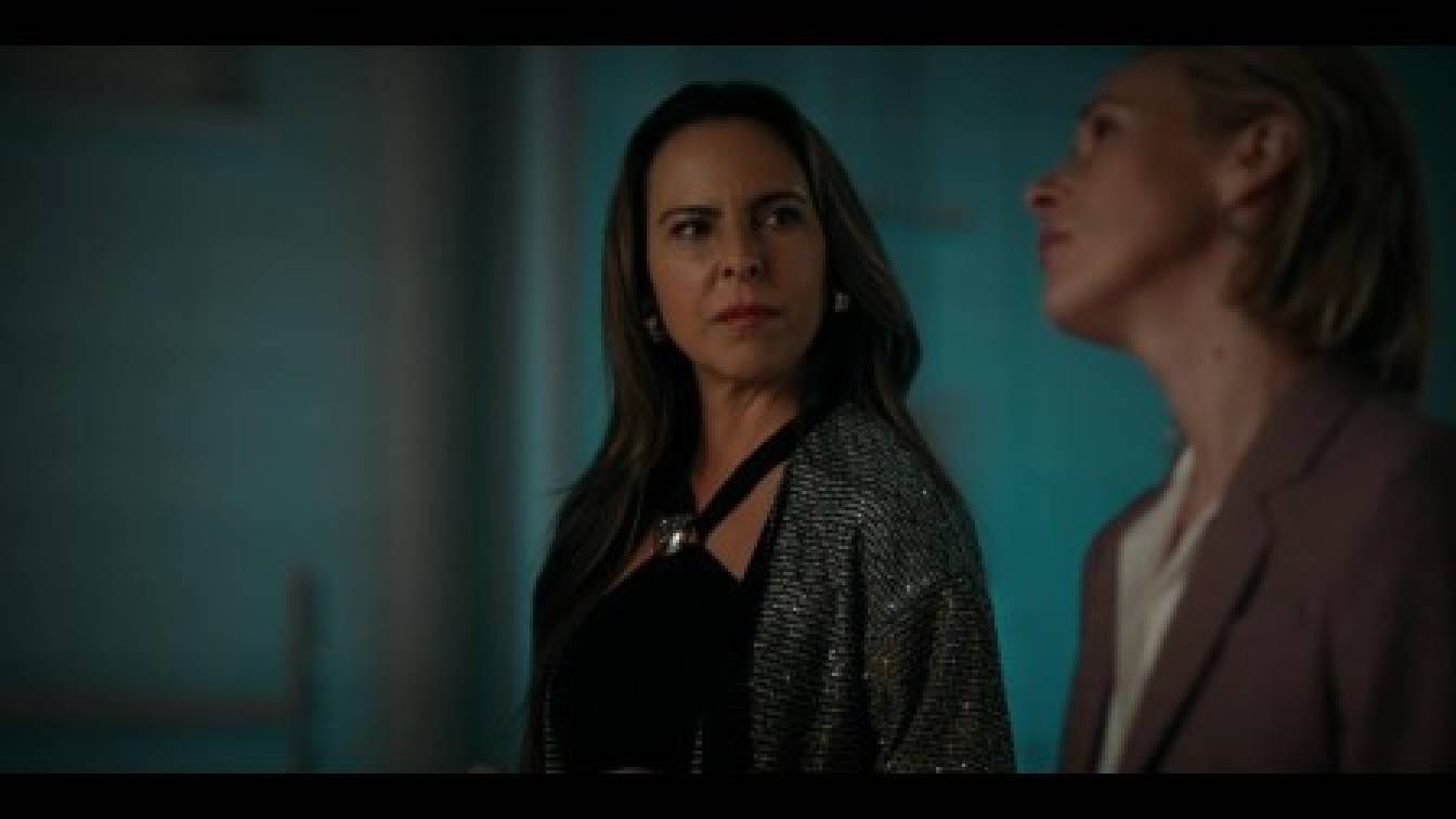 A takarítónő 3. évad 10. rész