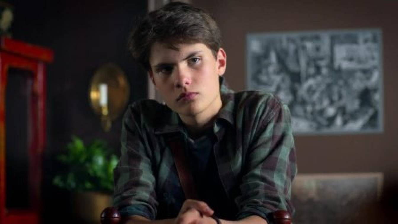 Vámpírként ébredtem 2. évad 06. rész