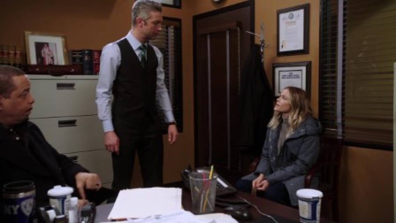 Esküdt ellenségek 22. évad 08. rész