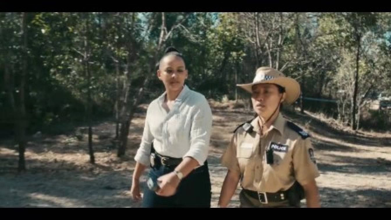 Troppo 2. évad 01. rész