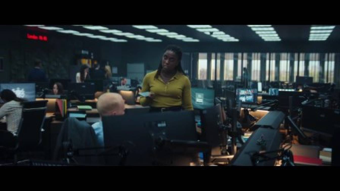 A Sakál napja 1. évad 04. rész