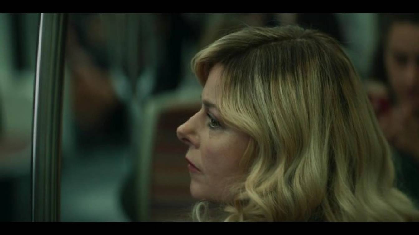 A bizalmas 1. évad 01. rész