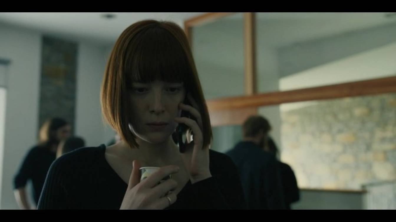 A sebhelyes lány 1. évad 06. rész