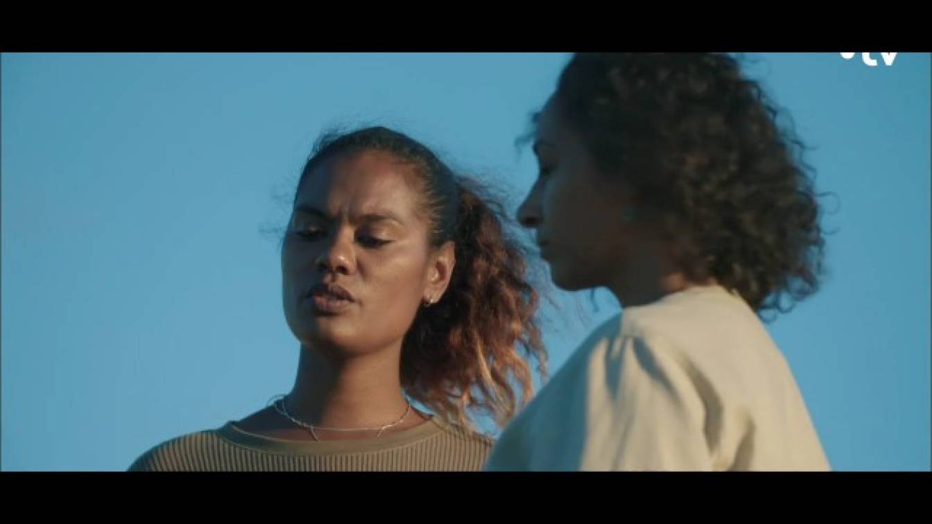 Bűntények a pálmák alatt 1. évad 01. rész