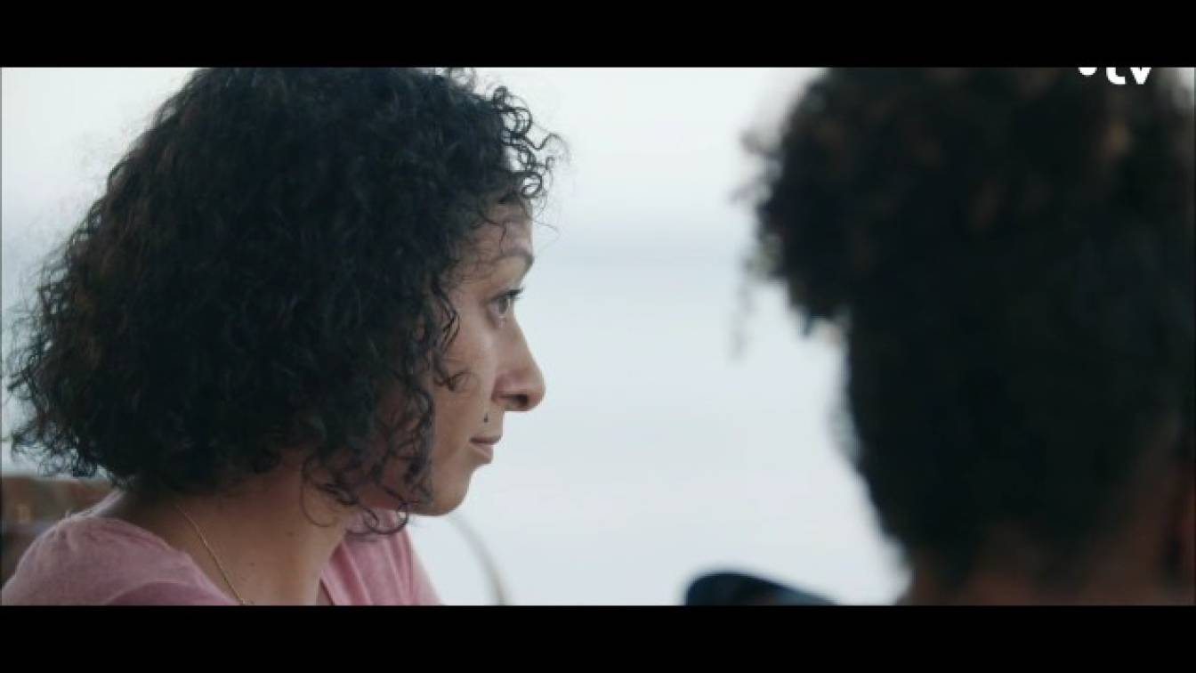 Bűntények a pálmák alatt 1. évad 09. rész