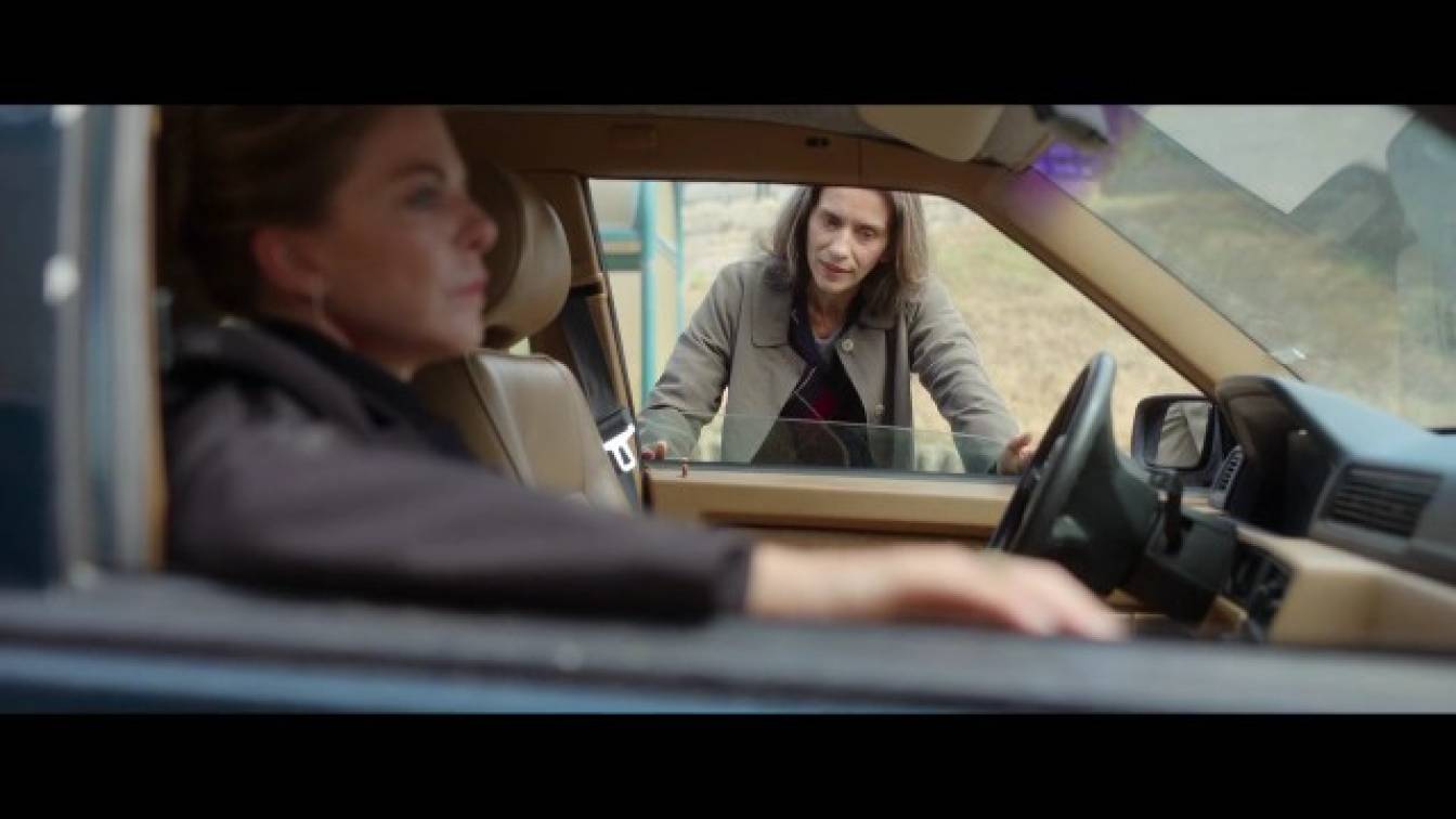 Sara - Nő az árnyékban 1. évad 02. rész