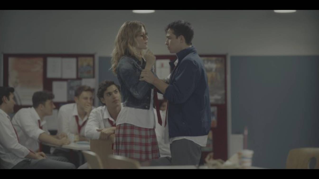 Levelek a múltból 1. évad 01. rész