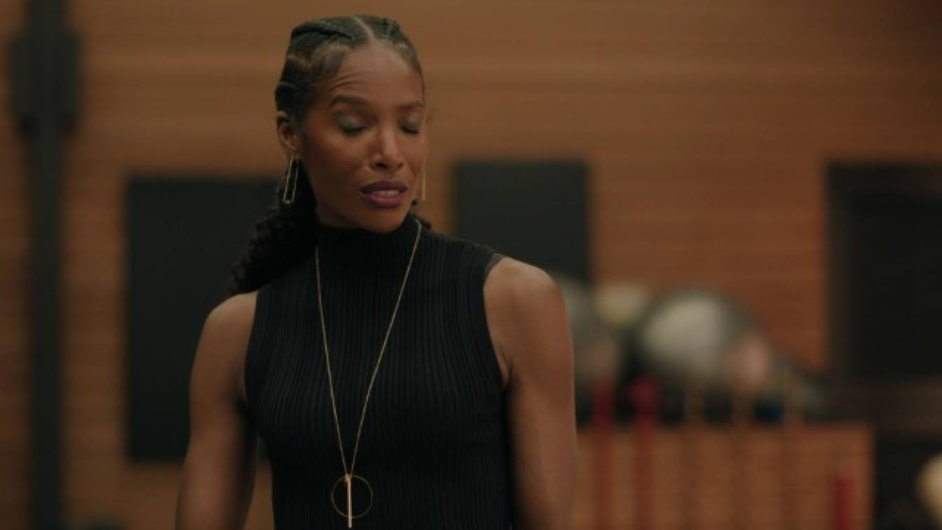 Feltöltés 4. évad 01. rész