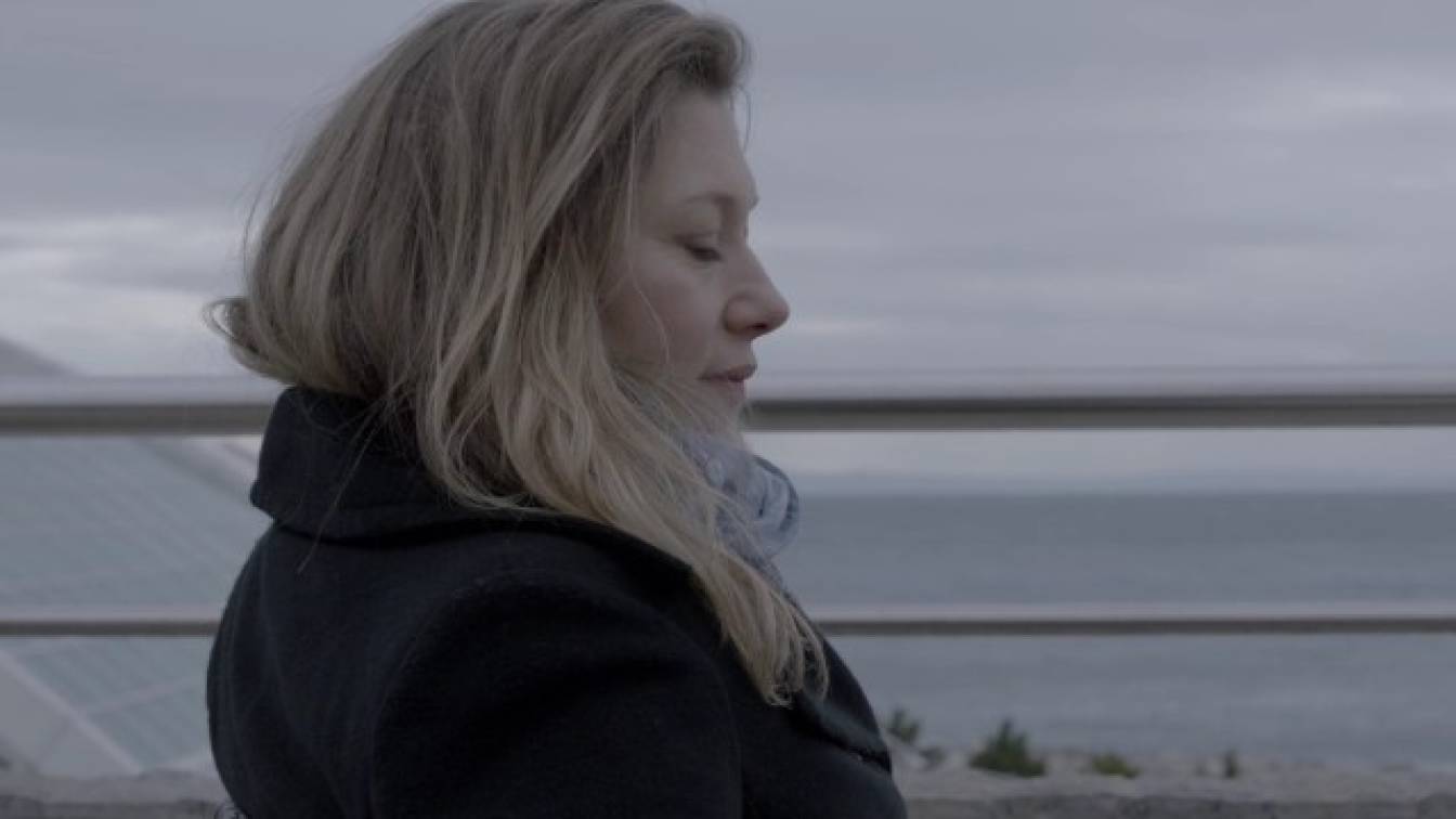 Papírháború 2. évad 01. rész