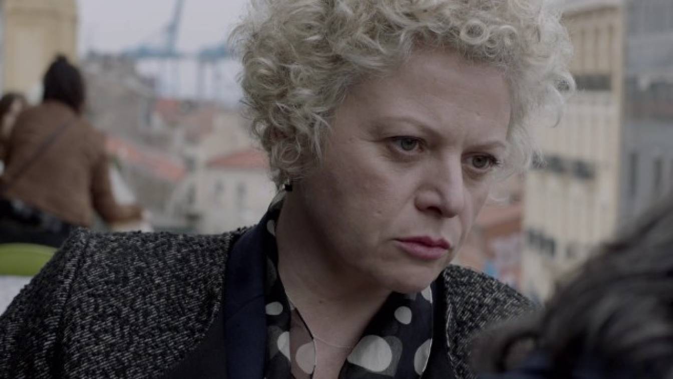 Papírháború 2. évad 05. rész