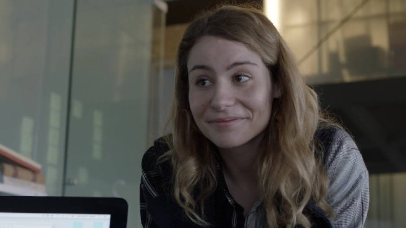 Papírháború 2. évad 07. rész