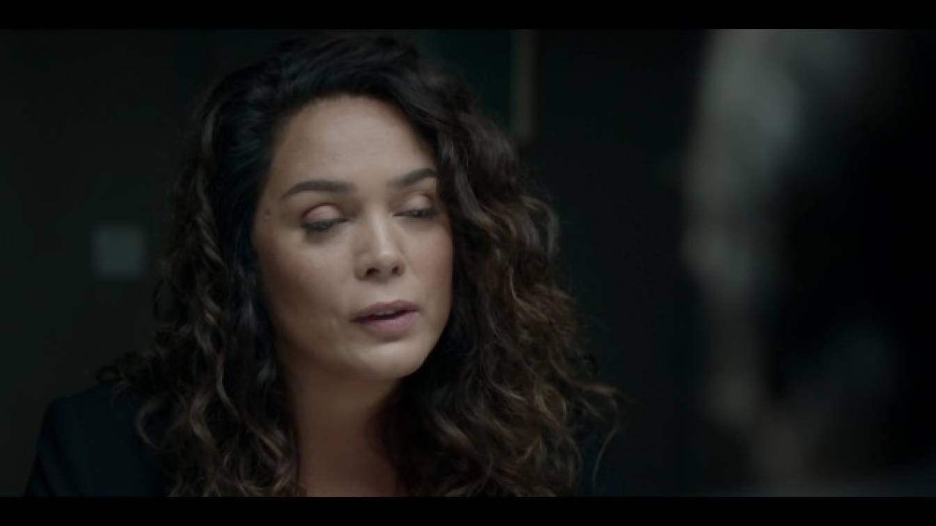 Éles elmék 2. évad 01. rész