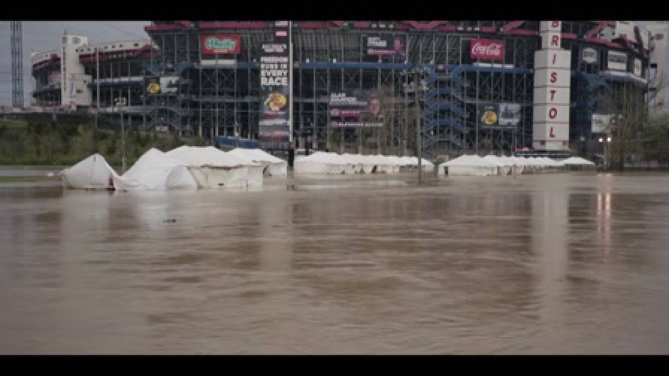 Bubba Wallace új színekben 1. évad 03. rész