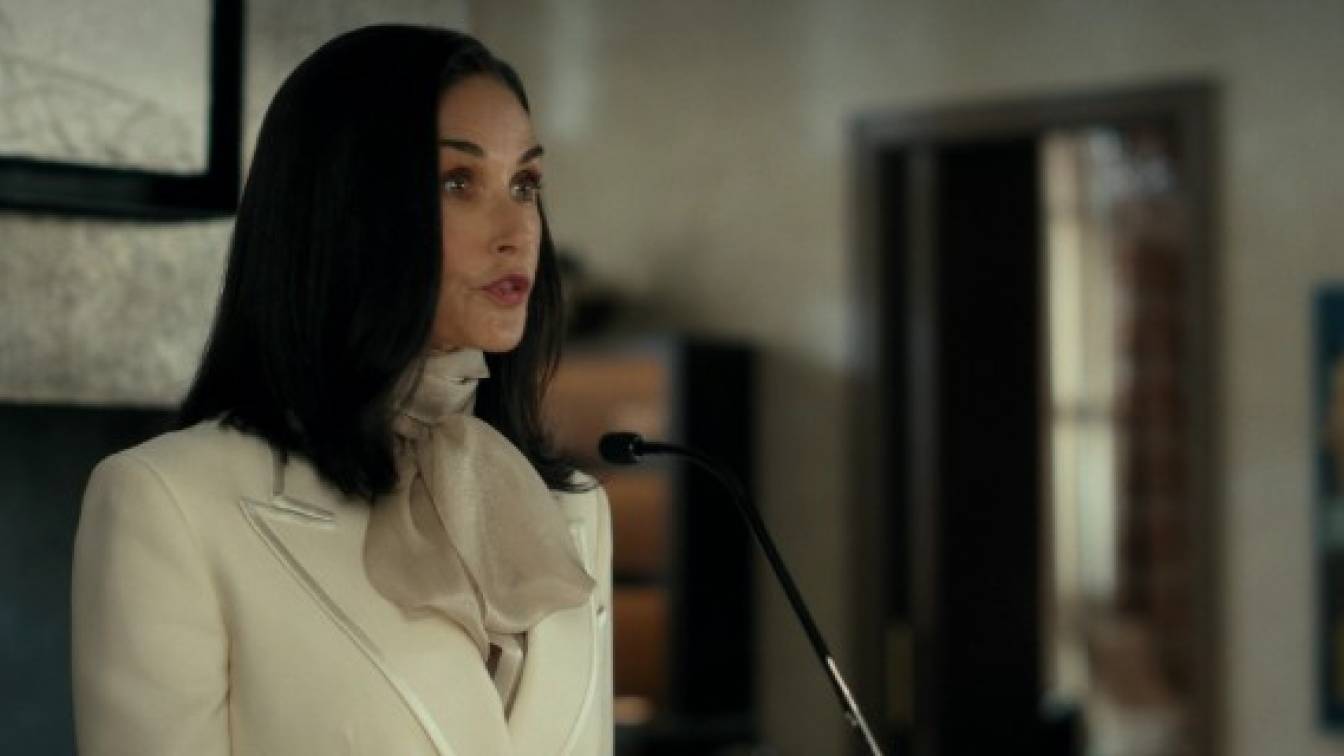 Az olajügynök 2. évad 01. rész