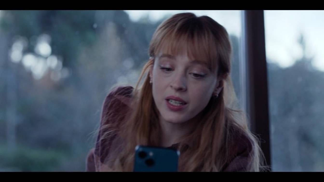 A kristálykakukk 1. évad 02. rész