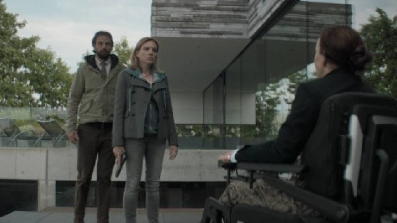 Titkos életek 1. évad 10. rész