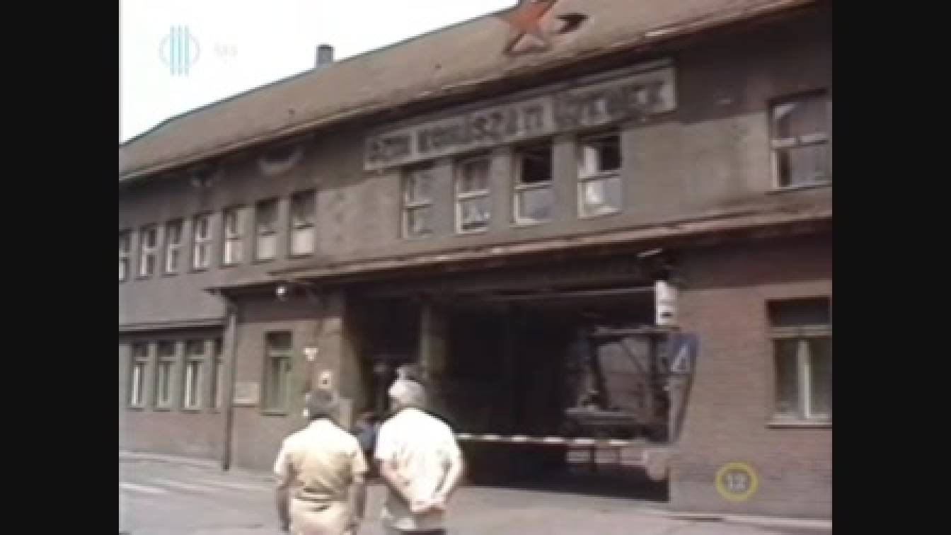 Szomszédok 1. évad 04. rész