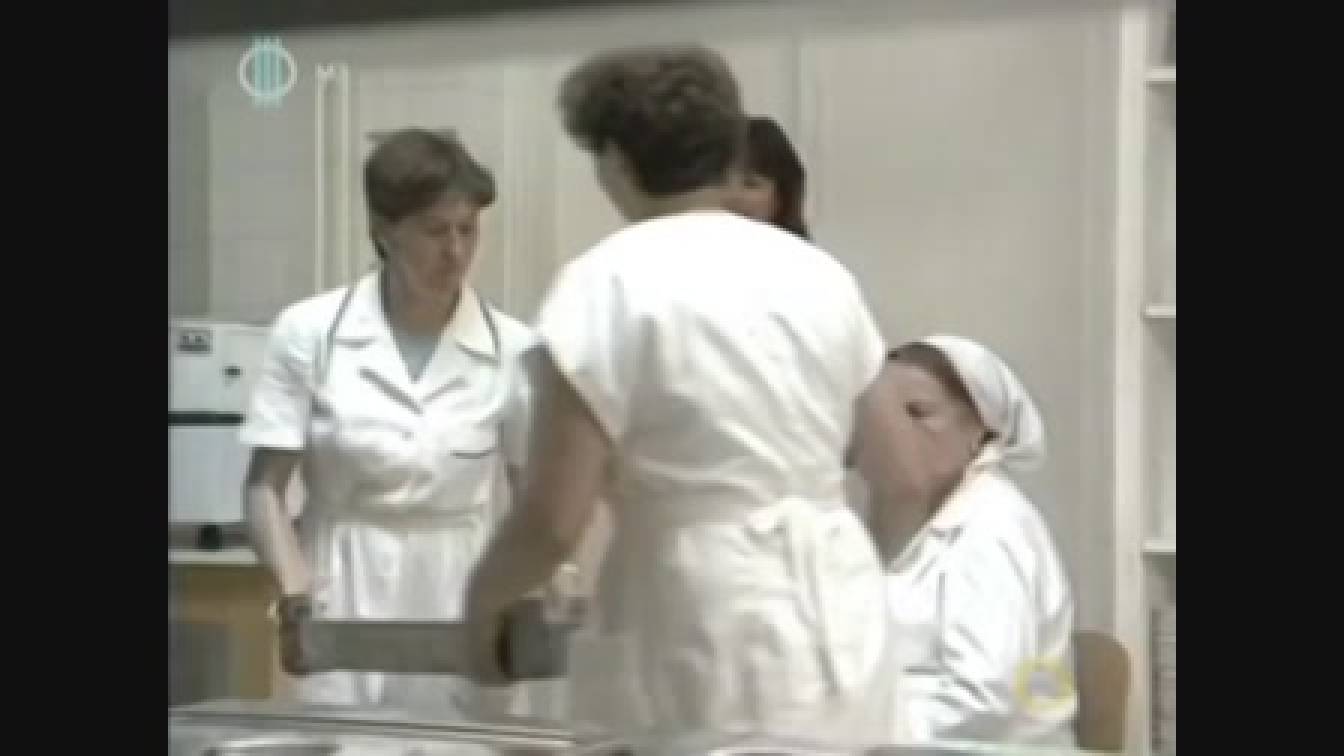 Szomszédok 1. évad 11. rész