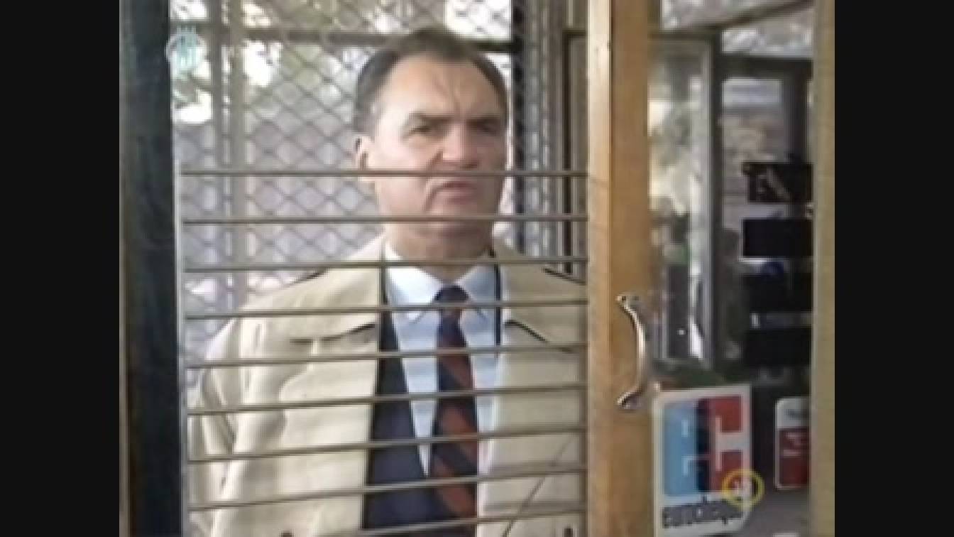 Szomszédok 1. évad 14. rész