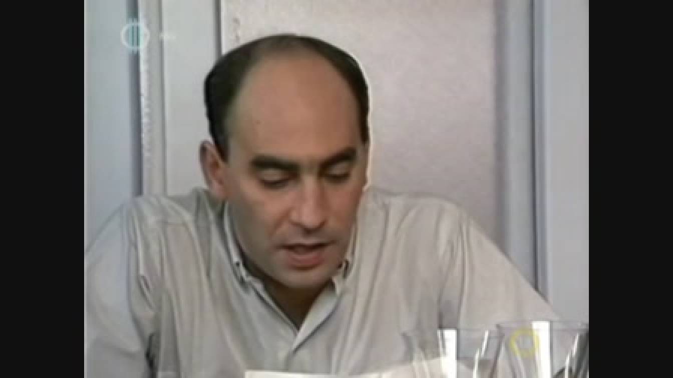 Szomszédok 2. évad 13. rész