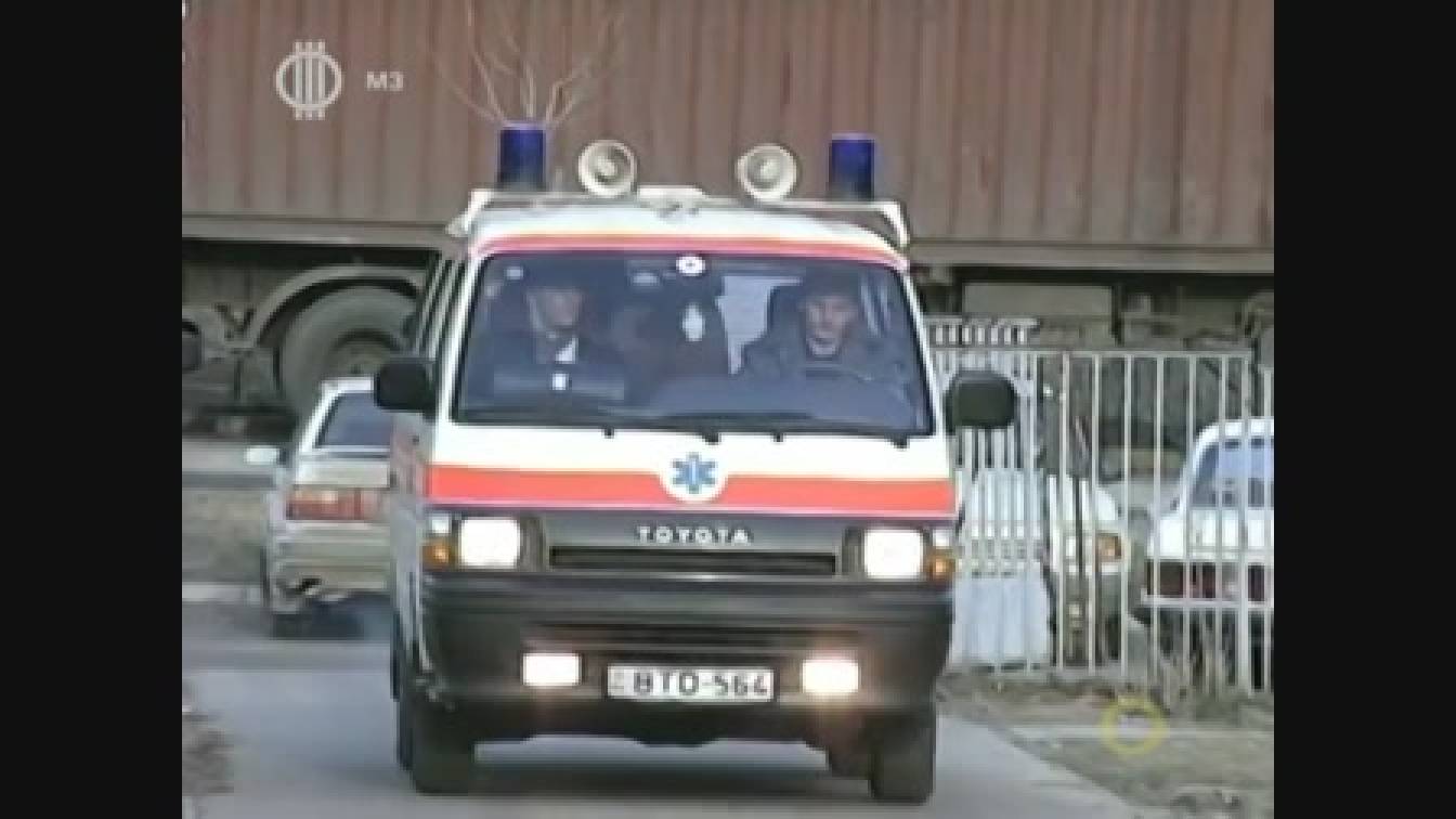 Szomszédok 7. évad 01. rész