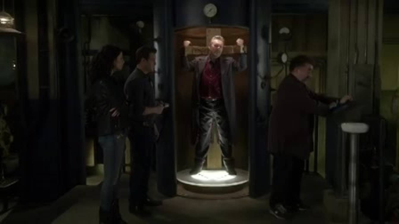 13-as raktár 4. évad 20. rész