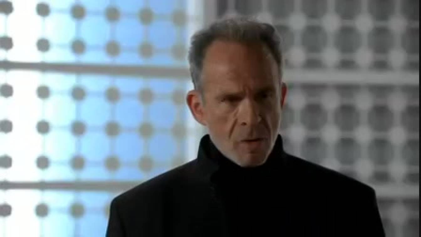 Alias 4. évad 01. rész